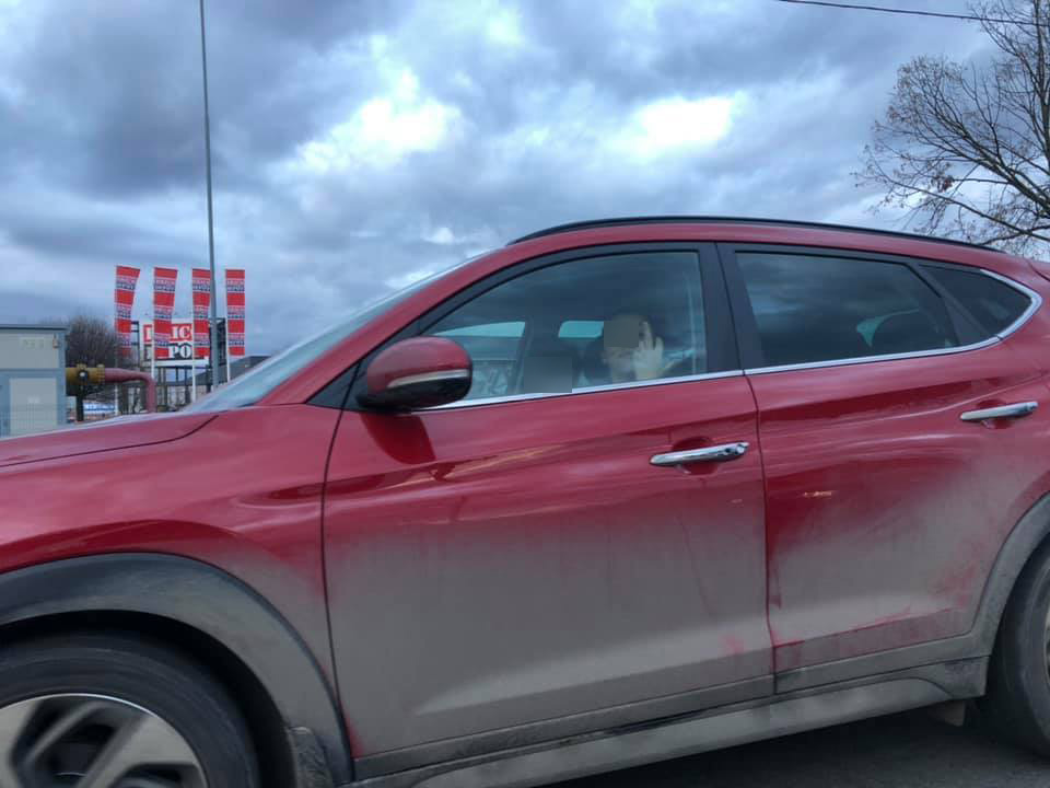 FOTO. Un consilier județean s-a ales cu ”degetul mijlociu” în trafic, pe Drumul Careiului