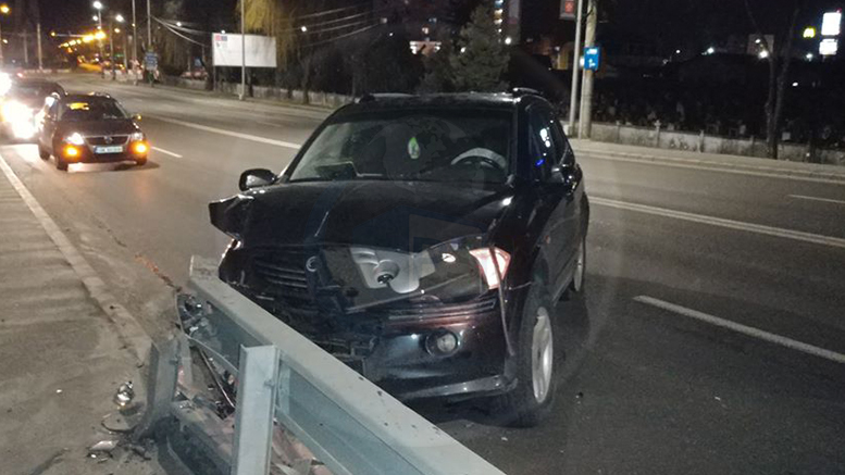 FOTO/VIDEO. Accident pe Podul Decebal. Un șofer a spart cu mașina gardul de protecție