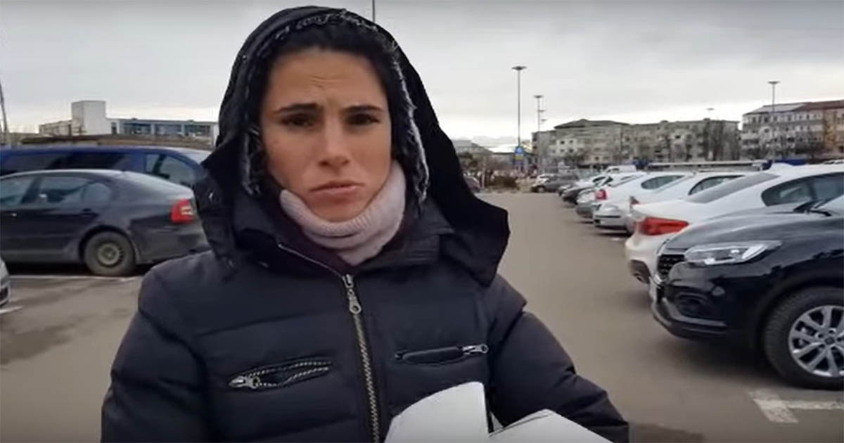 VIDEO. Tânără nevoiașă a găsit un portofel cu mii de euro și l-a returnat: "Nu i-am muncit eu"