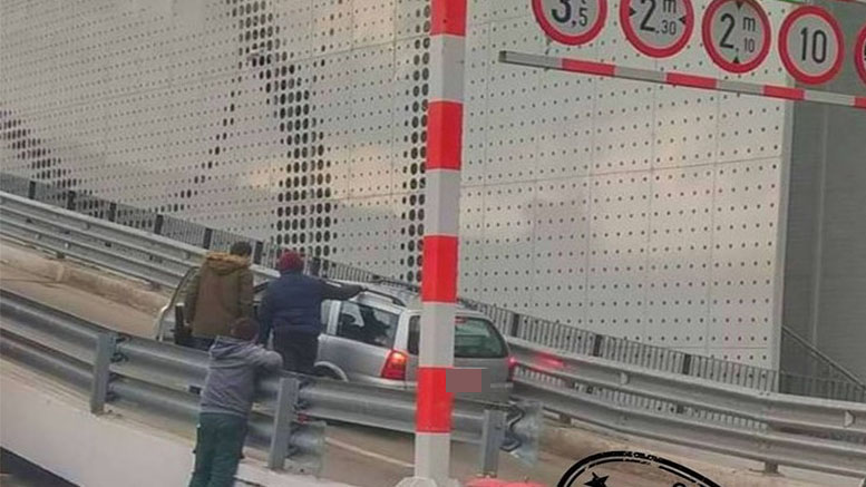 FOTO. Rampa de la mall-ul NEPI mai face o victimă. Drivers SM a revenit!