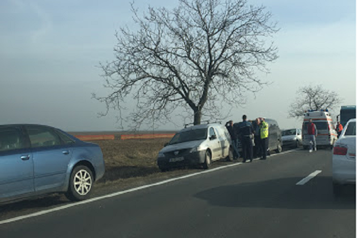 Accident în lanț pe DN 19. Coliziune între patru automobile în Botiz