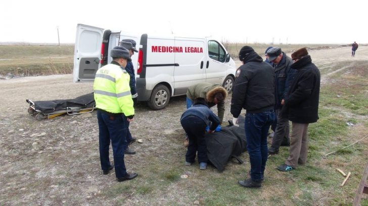 Bărbat neidentificat, găsit mort pe o stradă din Botiz. Poliția a deschis o anchetă
