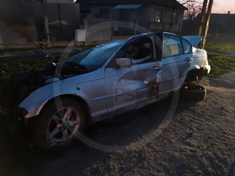 FOTO. Accident mortal în Botiz. Șoferul, sub influența alcoolului. Autoturismul, cu plăcuțe expirate