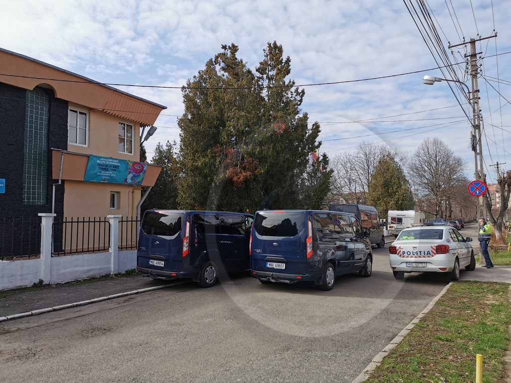 A sărit gardul carantinei pentru o plimbare de o oră. Acum este cercetat penal