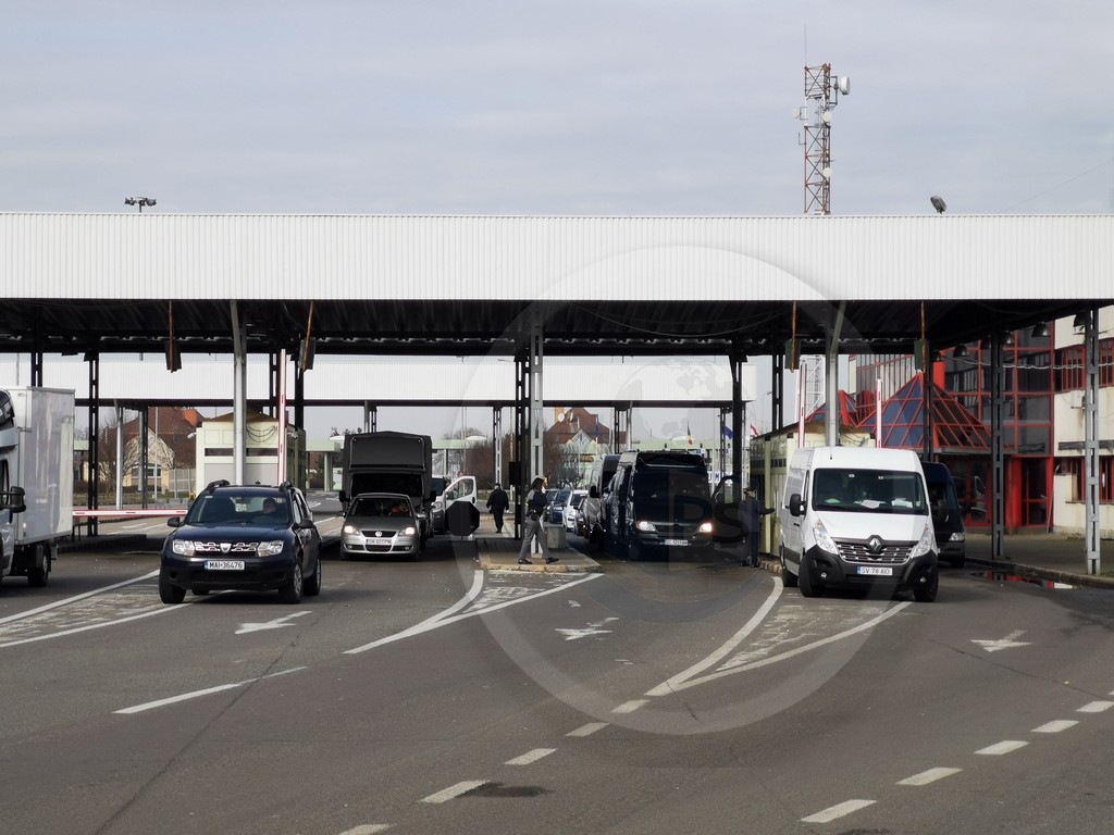 UE vrea să își deschidă granițele pentru toți călătorii vaccinați cu vaccinuri aprobate în Europa