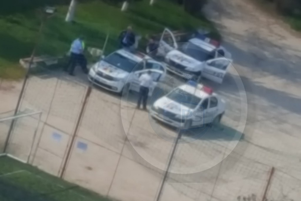 VIDEO. Poliția surprinsă la ”carantină” în municipiul Satu Mare. În grupuri compacte