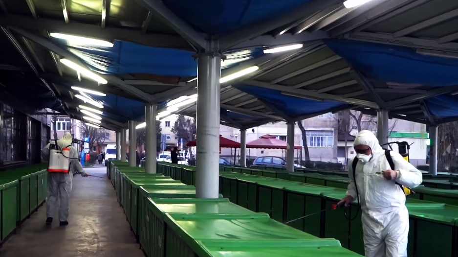 VIDEO. Piețele alimentare din Satu Mare rămân deschise. Campanii ample de dezinfectare