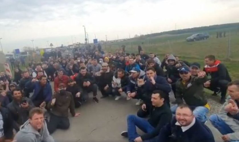 VIDEO. Cei 3.500 de români blocați la vamă nu vor intra prin PTF Petea