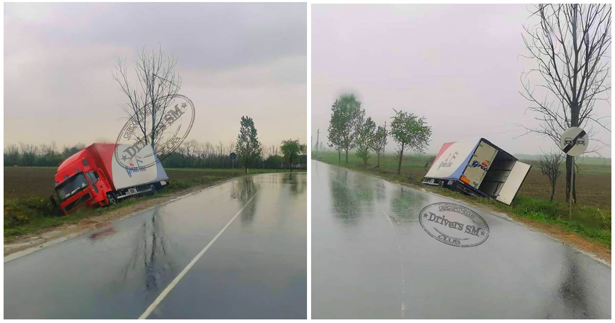 FOTO. Un șofer a ajuns cu camionul direct în șanț, în județul Satu Mare