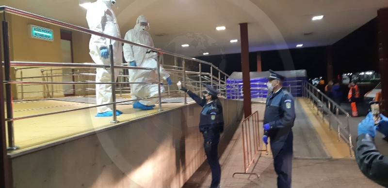 FOTOGALERIE. Lumina Sfântă a ajuns la Satu Mare și la Spitalul Județean!