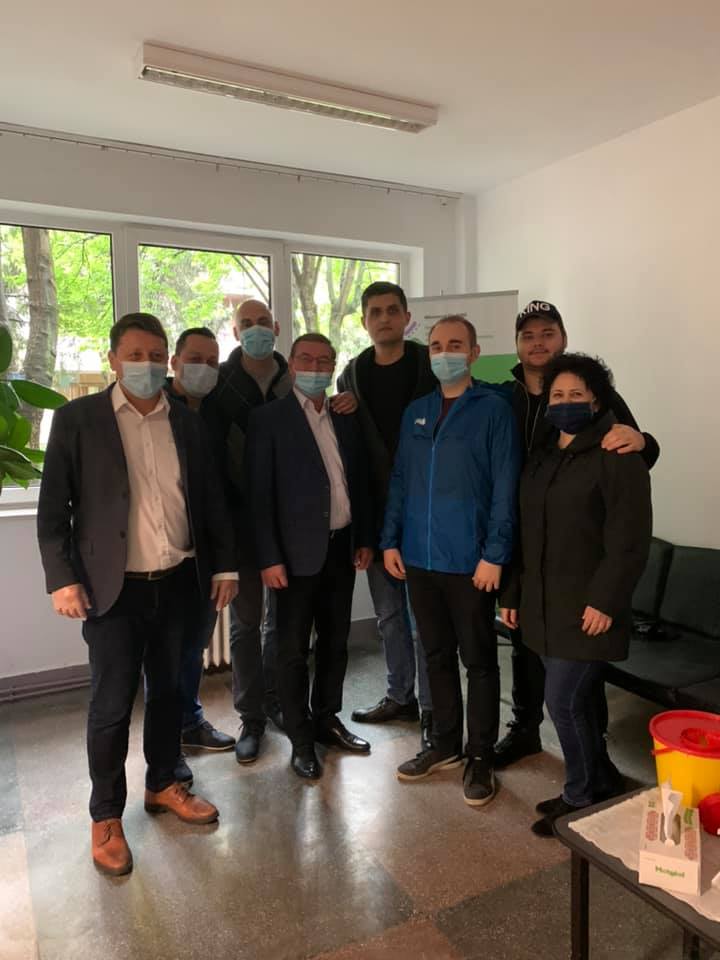 FOTO. PNL Satu Mare, primul partid care a donat sânge. Restul ce fac?!