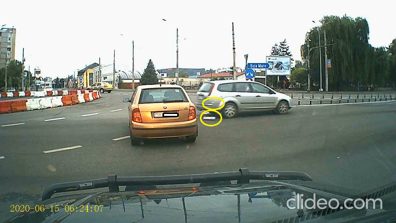 VIDEO. Primul accident în noul sens giratoriu de la Burdea, surprins LIVE!