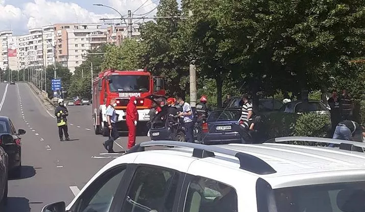 FOTO. Accident cu două victime, provocat de o sătmăreancă în Cluj-Napoca
