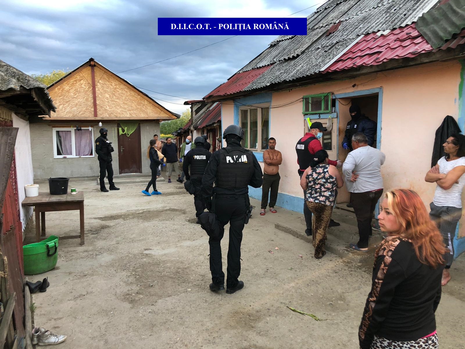 FOTO/VIDEO Oameni răpiți și ținuți ca și sclavii lângă județul Satu Mare!