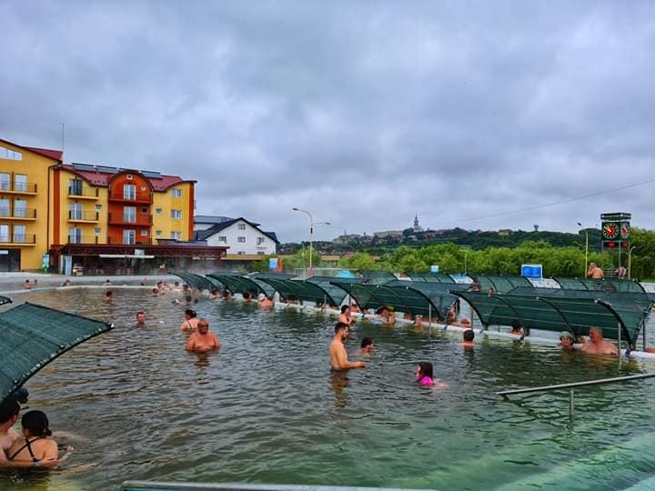 FOTO. Megnyitott a megye legnagyobb termálstrandja