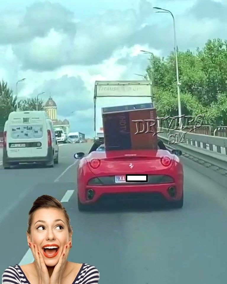 FOTO. Cum se transportă televizorul cu Ferrari-ul în municipiul Satu Mare
