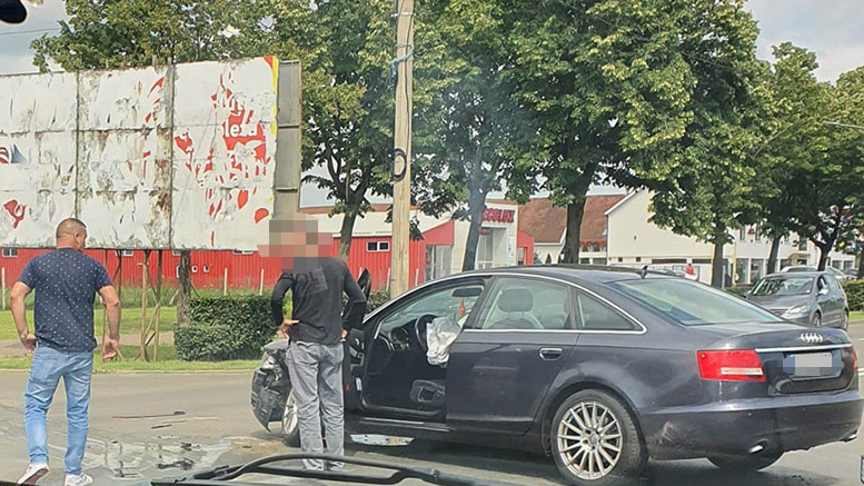 FOTOGALERIE. Accident pe Drumul Careiului. Două mașini avariate