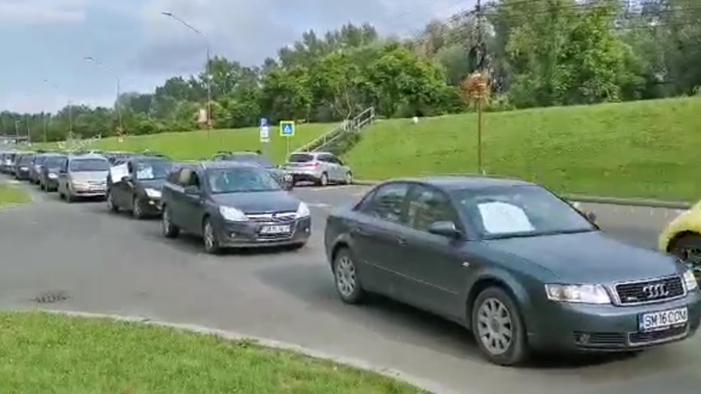 VIDEO. Protest împotriva Consiliului Județean, în centrul municipiului Satu Mare