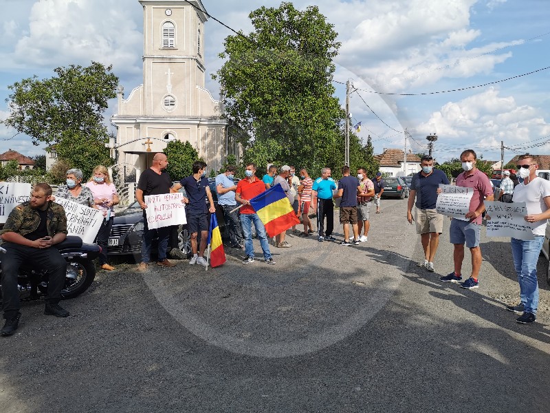 Reacția CJ la protestul din Amați: Comunicat de presă trimis în timpul protestului