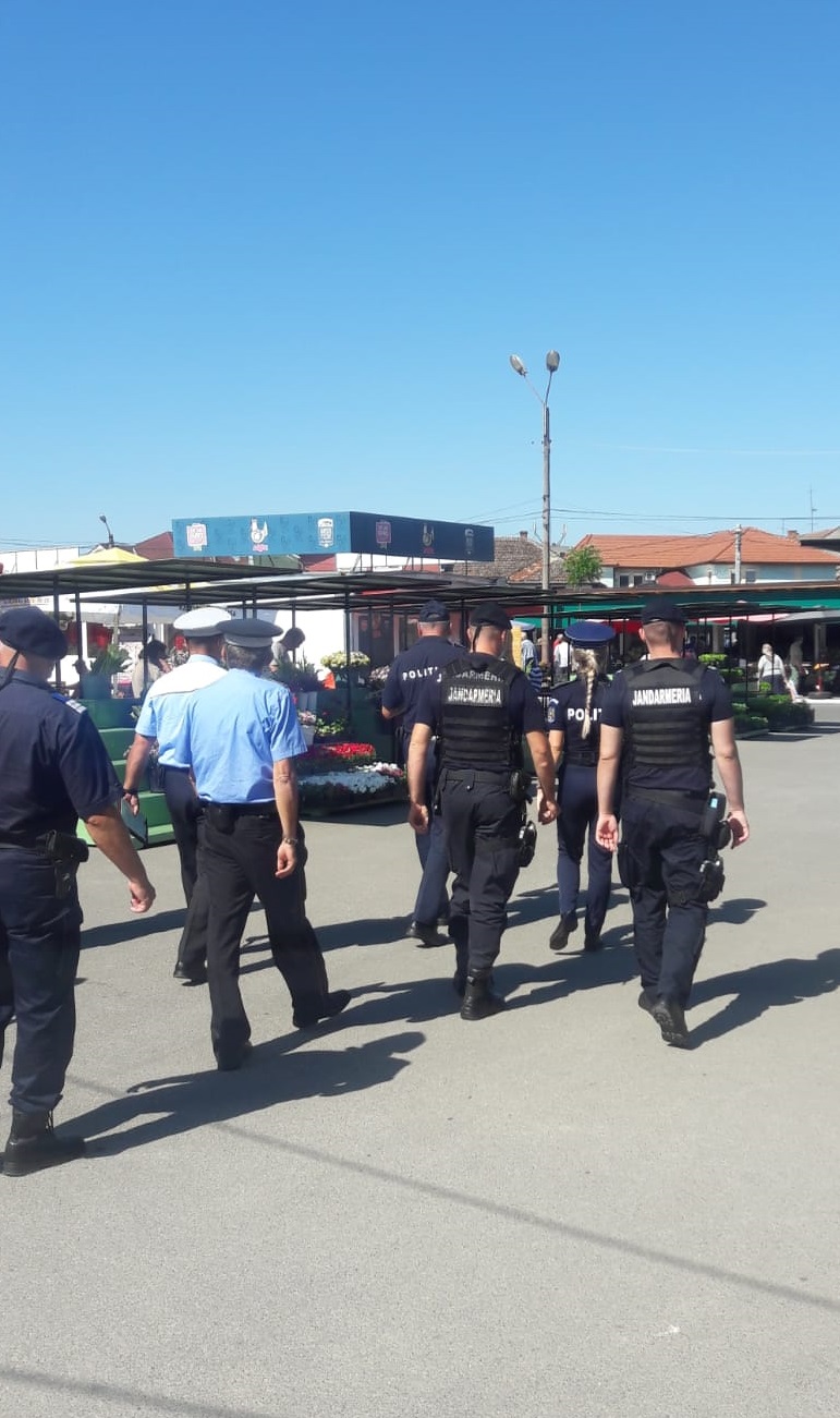 Escroaca ”Facebook” din Satu Mare. Agăța ”diasporezi” și îi făcea de bani și alte bunuri