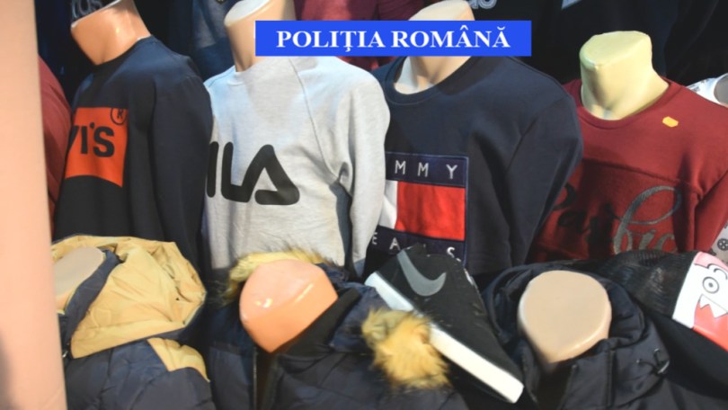 Atenție la ”Mike”, ”Adiads” sau ”Didibucus”! Polițiștii sătmăreni au dat amenzi pentru produse contrafăcute