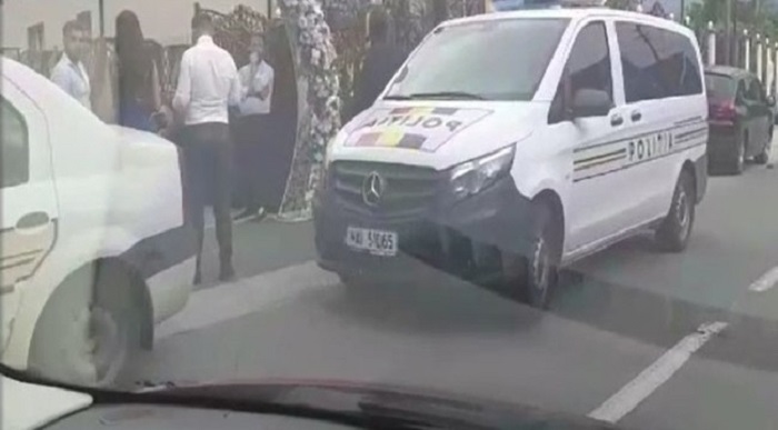 FOTO. Chef cu sute de persoane pentru doi miri din Țara Oașului. Poliția a intervenit și i-a amendat