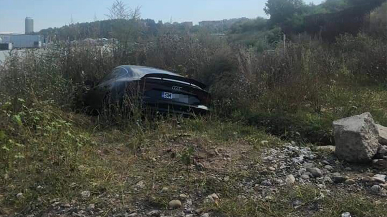 FOTOGALERIE. Un sătmărean a mers la mall-ul din Cluj, dar a ajuns cu mașina în șanț