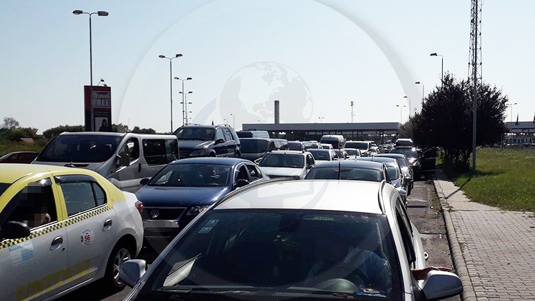 Nagy forgalom volt a határátkelőknél