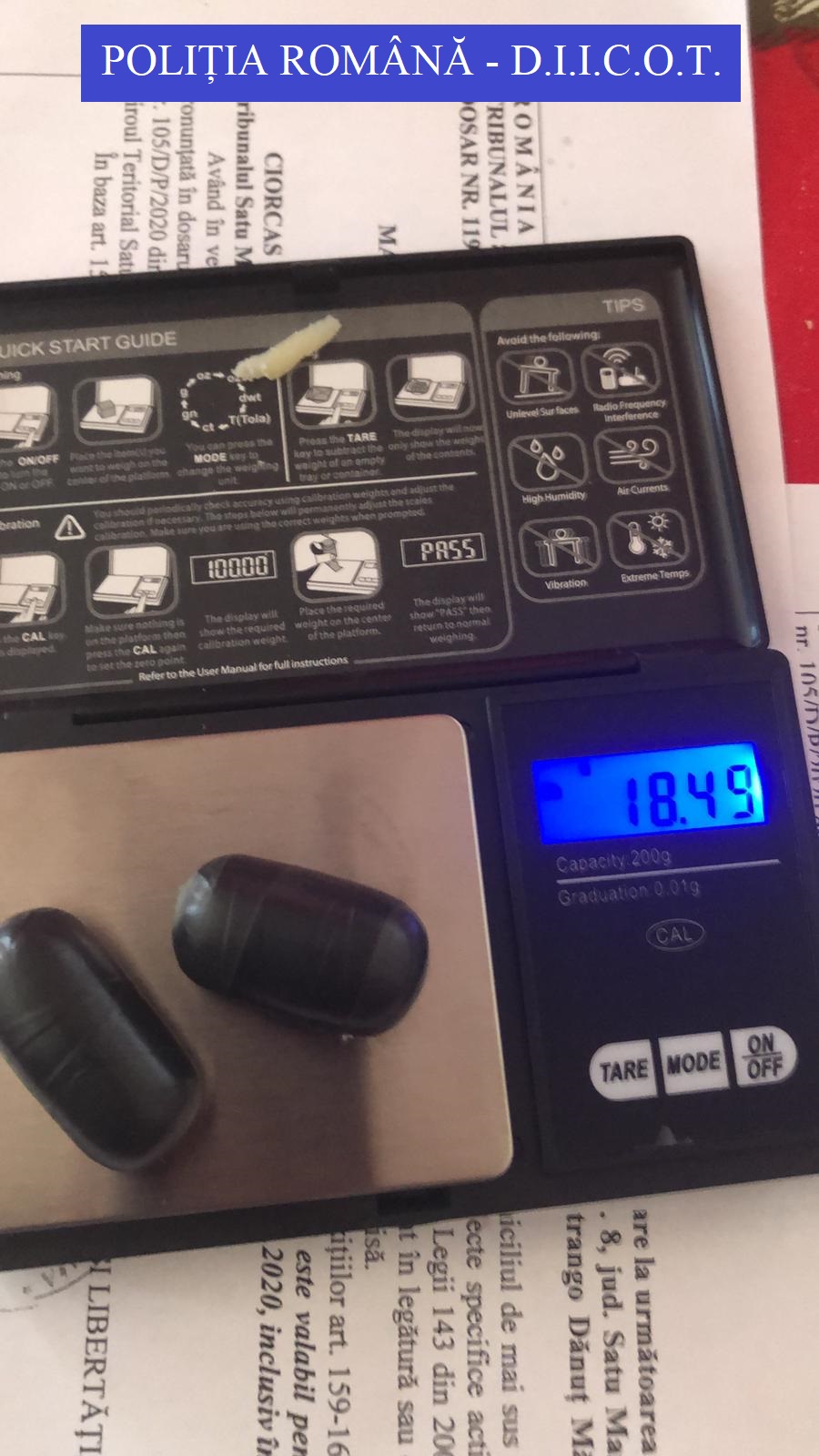 FOTO/VIDEO. Fegyveres kokaindílereket kaptak el Szatmáron