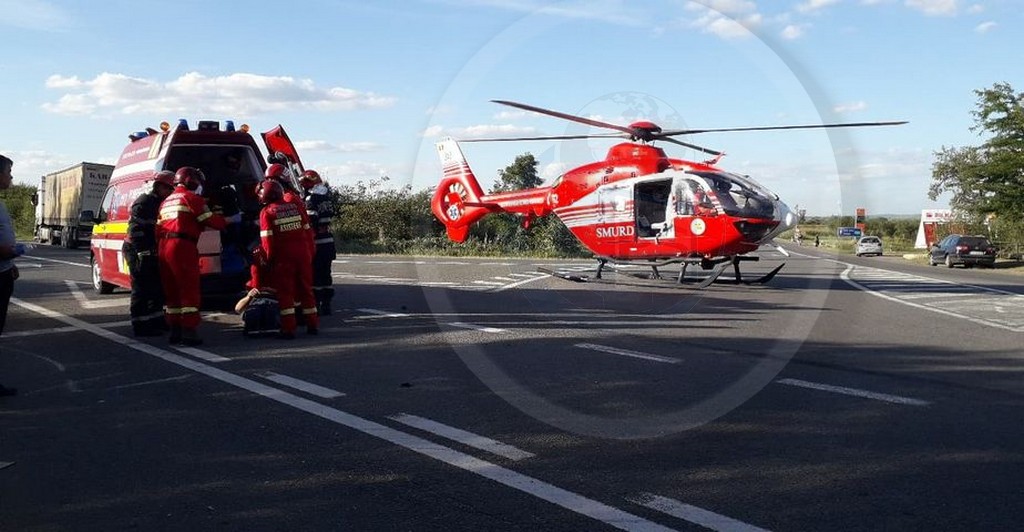 FOTO/VIDEO. Accident grav în județul Satu Mare. Un sloven a intrat cu TIR-ul în mașina unui bărbat din Sălaj