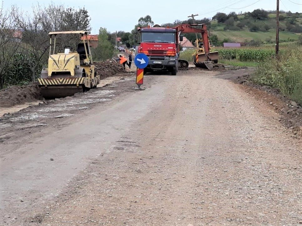 Teljében a hadadi út felújítása