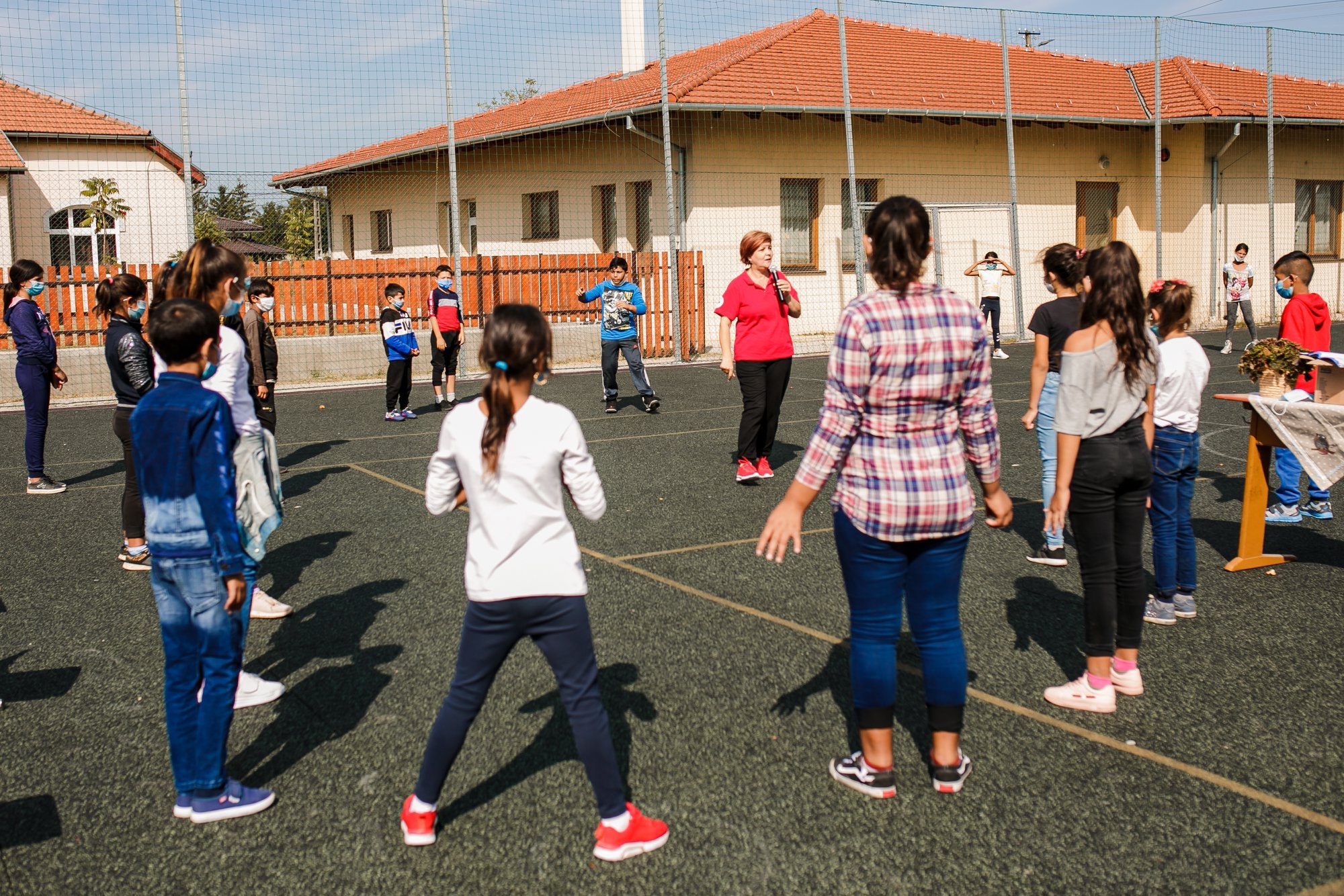 Karaván a Szatmár megyei roma gyermekekért