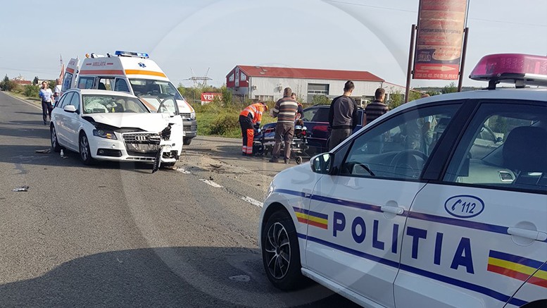 FOTOGALERIE. Accident în lanț, cu victimă, pe Bulevardul Lucian Blaga! Circulația restricționată parțial