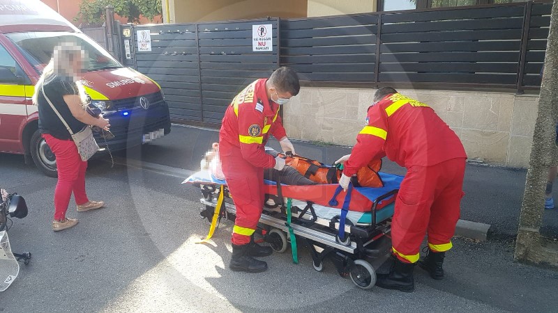 O sătmăreancă, beată pulbere, a accidentat un pieton și a fugit. Trimisă la închisoare