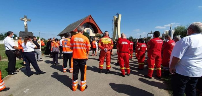 FOTO/VIDEO. Ambulanțierul Victor Coti, decedat în accidentul de la Ciuperceni, condus pe ultimul drum