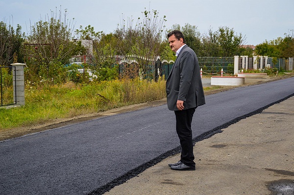 Aszfaltoznak Szatmár és Amac között