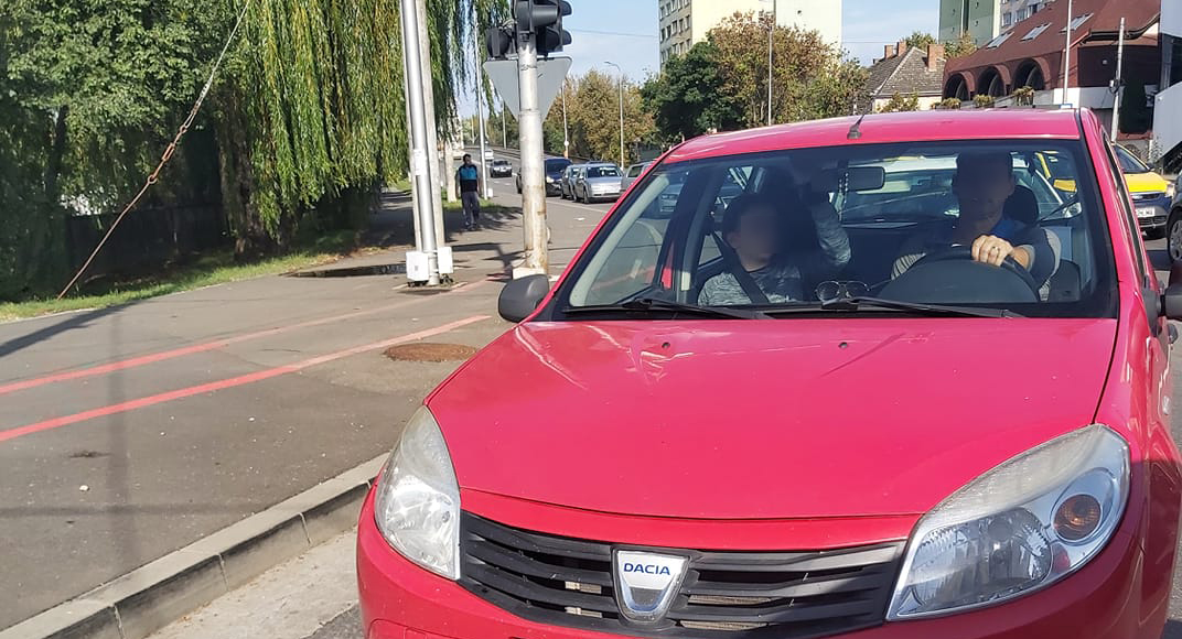 FOTO. Tată acuzat că și-ar fi bătut fiica în mașină, pe Podul Decebal din Satu Mare