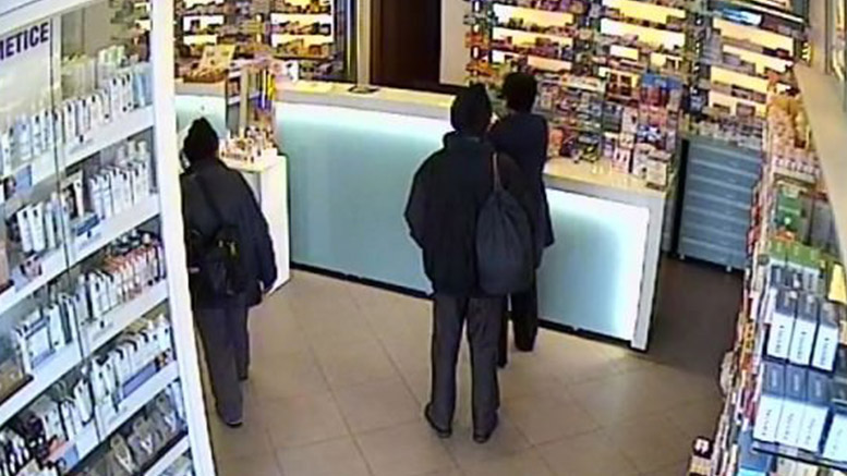 Au furat cosmetice dintr-o farmacie din Carei. Le-a prins un jandarm aflat în timpul liber