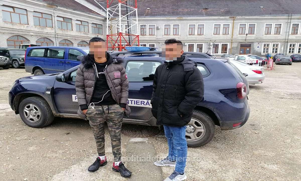FOTO. Doi tineri (17, 18 ani) reținuți după ce au vrut să treacă direct peste frontieră la Carei