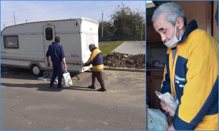 FOTO. Sătmărenii i-au venit în ajutor. Bărbatul care trăia în rulotă are de vineri o nouă "casă"