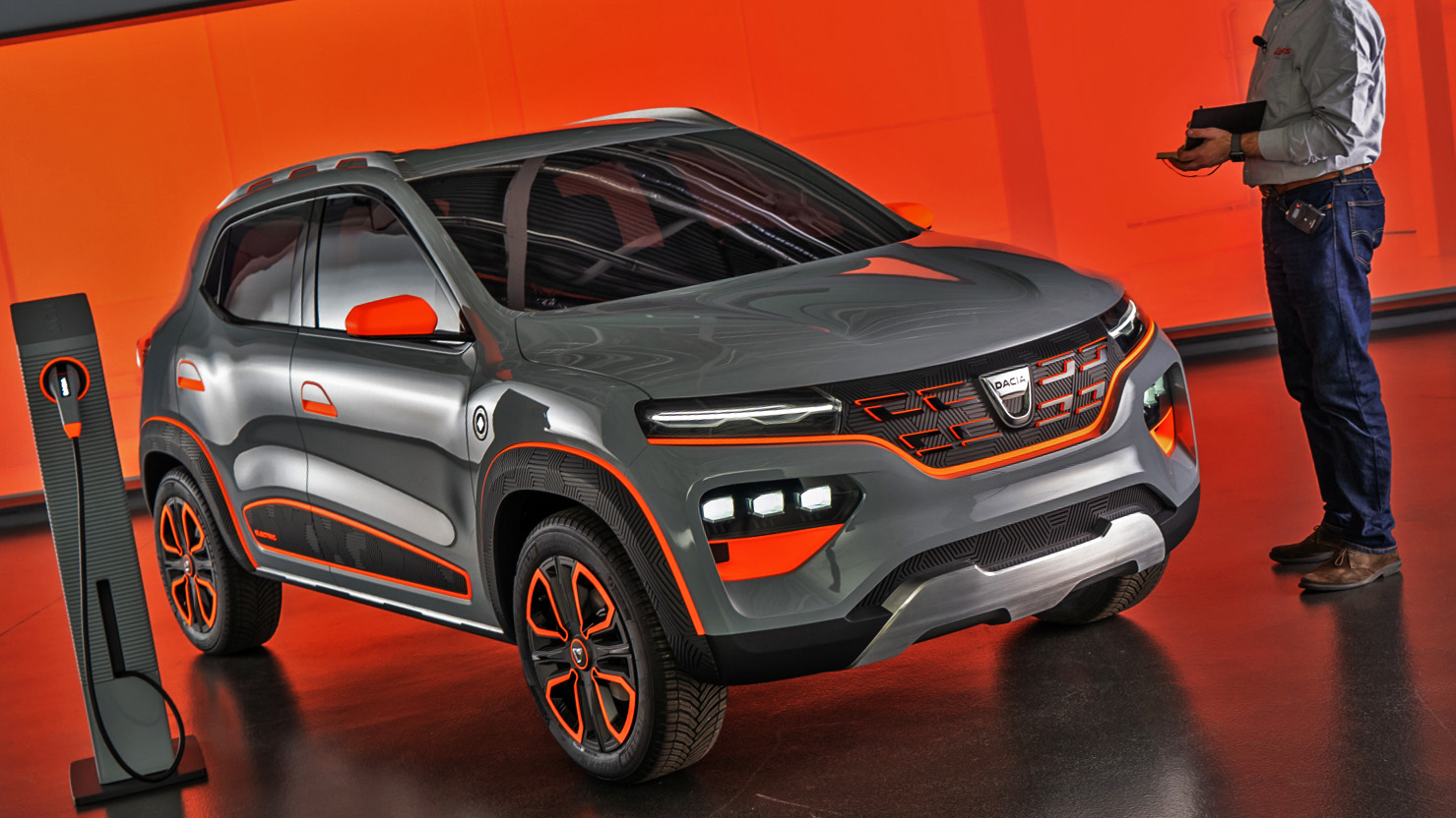 VIDEO. Dacia prezintă primul autoturism 100% electric, fabricat în România. La prețuri decente