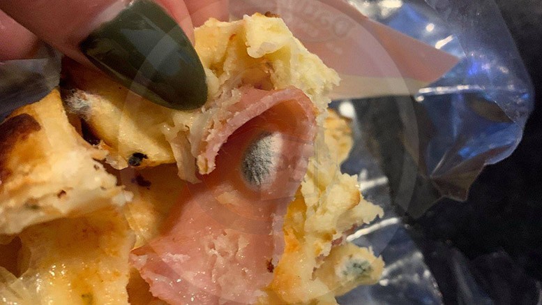 FOTO. Produs de patiserie cu "ingredient franțuzesc" la un supermarket din Micro 16