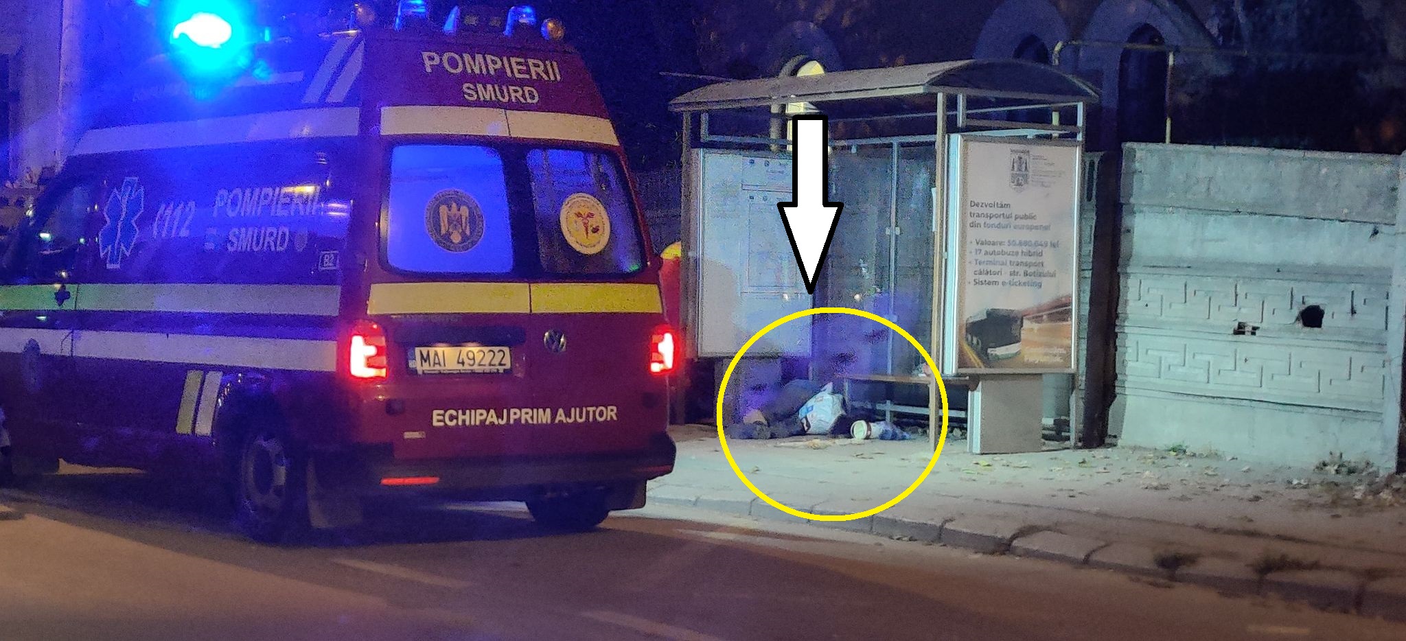 FOTO. Începe sezonul dramelor în Satu Mare. Bărbat căzut inconștient în stația de autobuz
