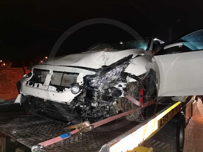 FOTO. Un șofer a spulberat un stâlp, în Satu Mare. Mai multe străzi, în beznă