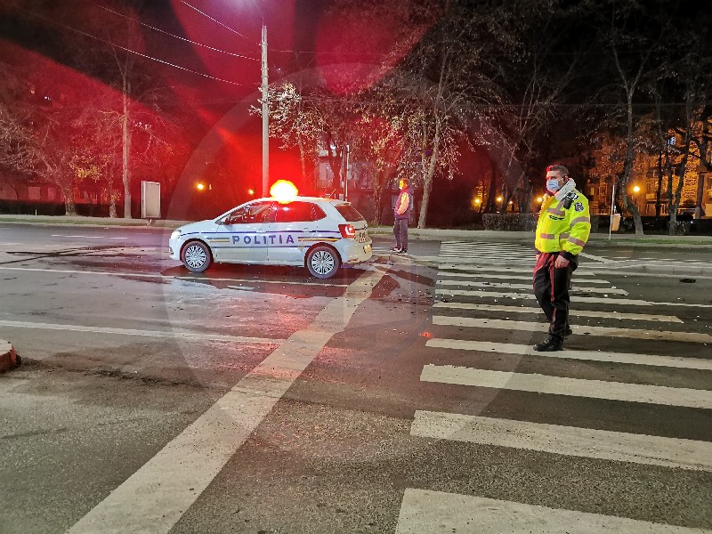 PROSTIE cu ”semnalizare”. După ce a făcut drift-uri, puștanul (17 ani) a fost prins în flagrant de Poliție, pe Drumul Careiului