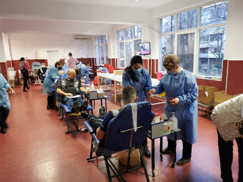 Avocații din Satu Mare salvează vieți. Au donat sânge pentru suferinzii din spitale