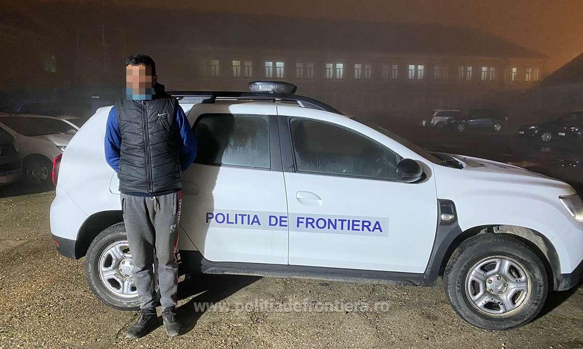 FOTO. Bărbat reținut de polițiști în municipiul Satu Mare. Un detaliu l-a dat de gol