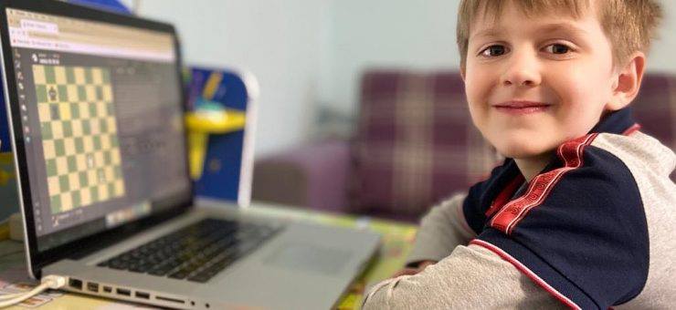 La 6 ani, Kovacs Balazs s-a calificat în finala celor mai buni șahiști U10 din România!