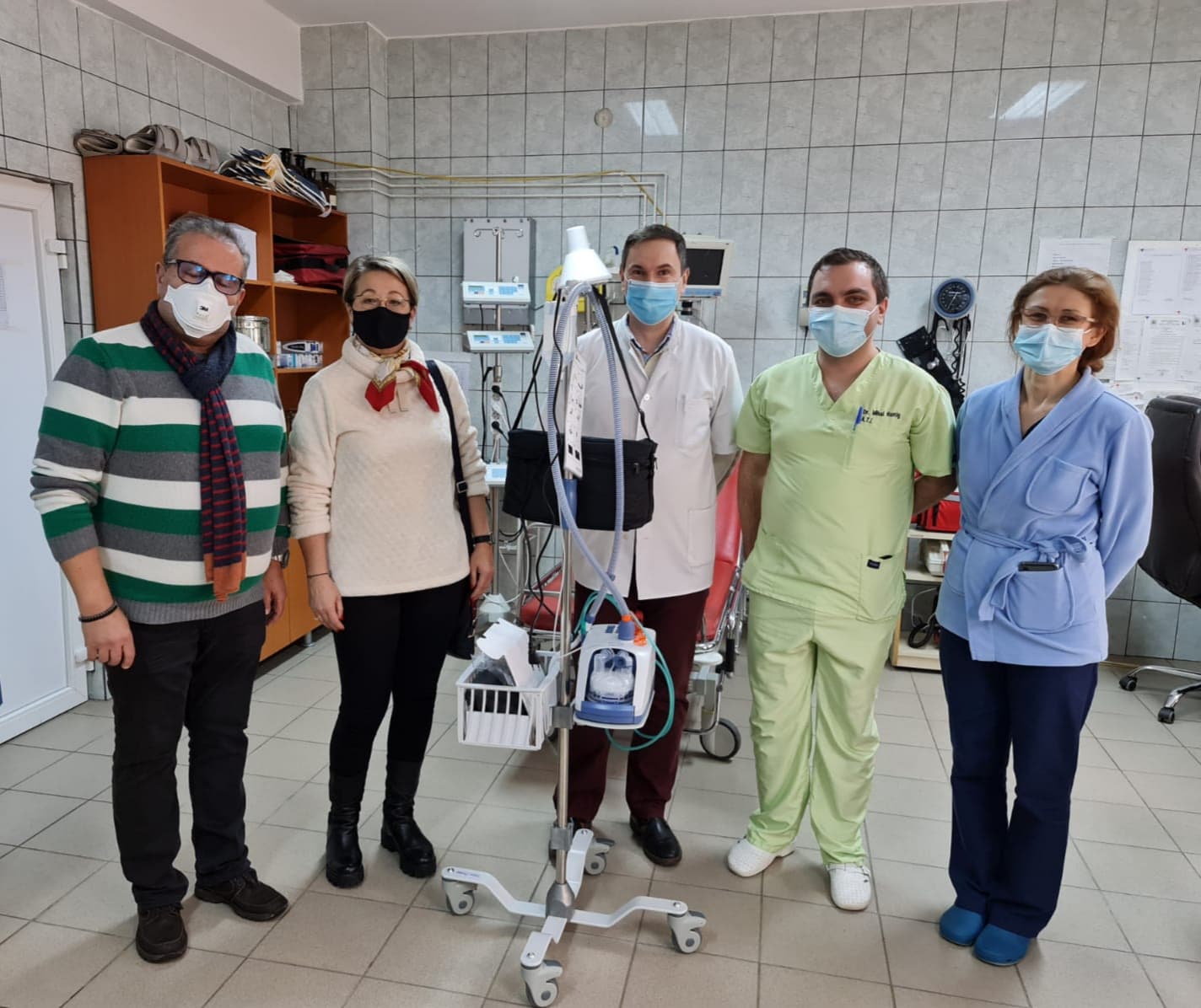 FOTO. O șansă în plus pentru pacienții cu COVID-19. Aparate de oxigenoterapie donate pentru Spitalul Carei