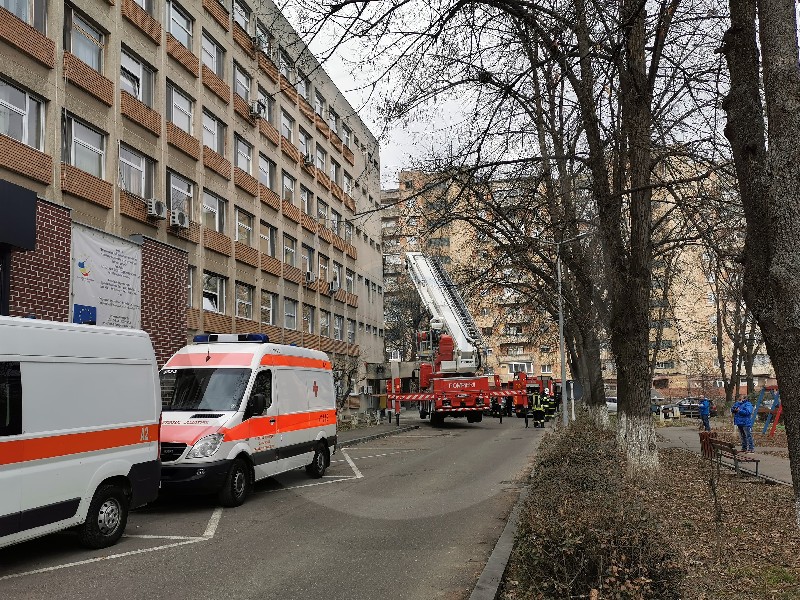 Pacient decedat după ce a căzut din geam, la Spitalul Județean Satu Mare